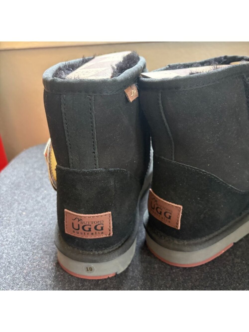 UGG Australia Classic Mini Shearling Boot Black Size 10 New With Tags - Picture 5 of 9